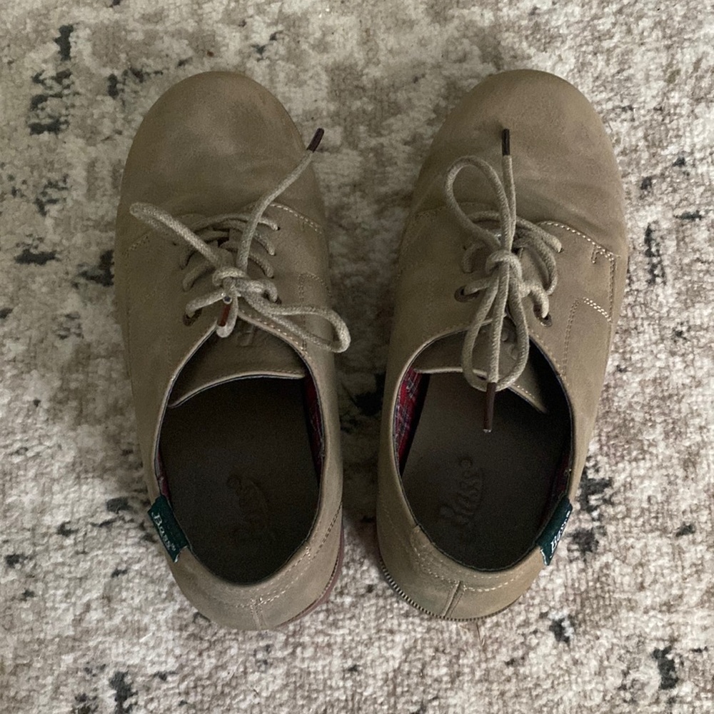 Bass Dress Shoes Boys size 5
